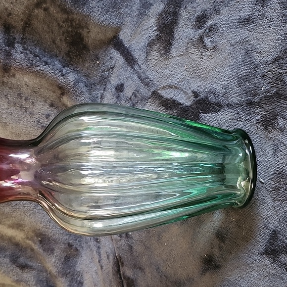 Fenton Rubina Verde Glass Large Melon Vase - Picture 4 of 5